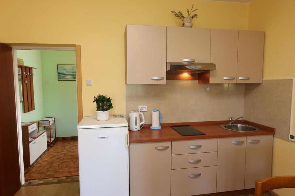 Apartment Mihajic M Климно Екстериор снимка